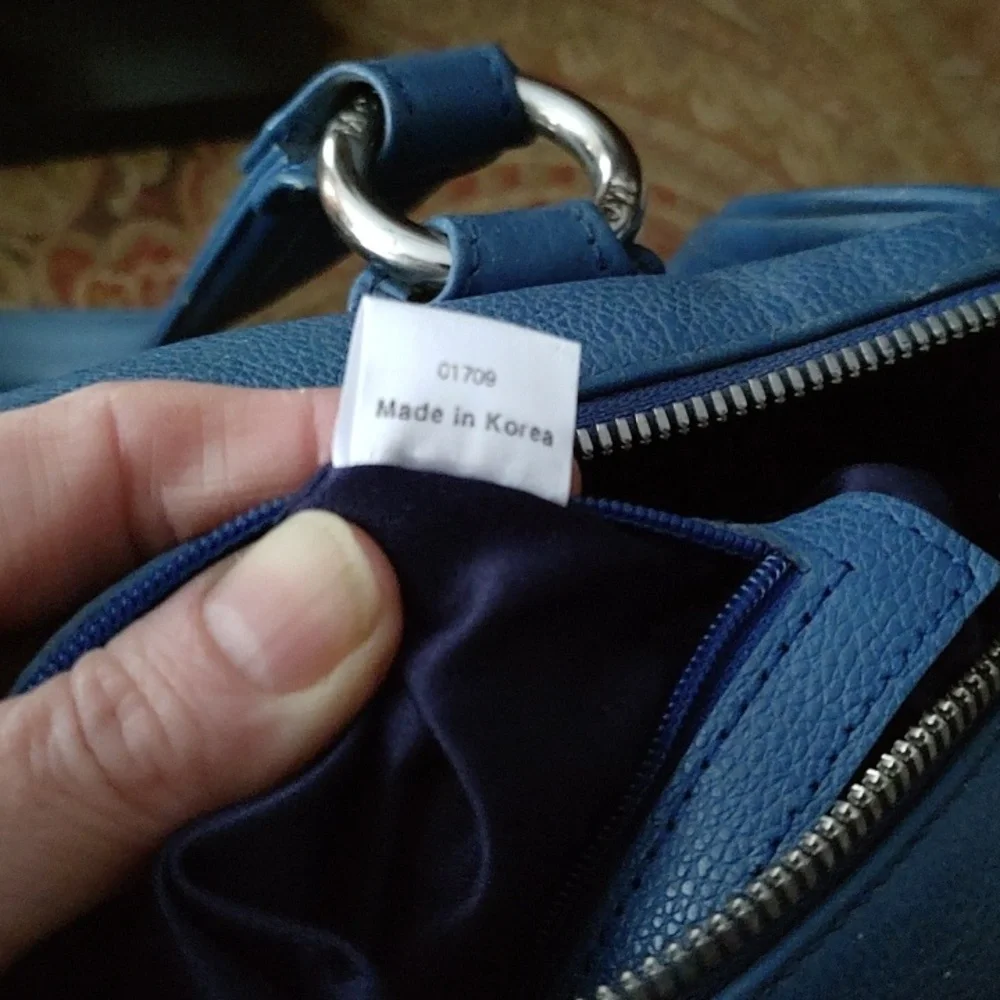 MCM papillon blue pebbled leather bag. 01709 MSRP$999 EUC - Picture 8 of 16